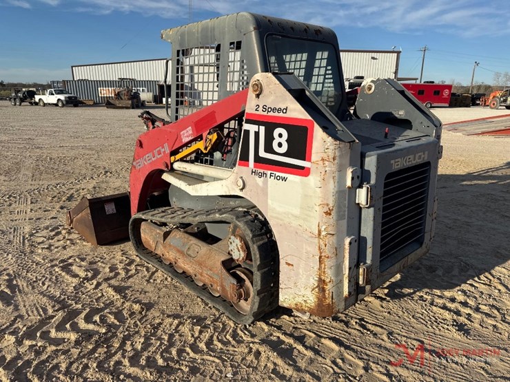 2016-takeuchi-tl8-image-3