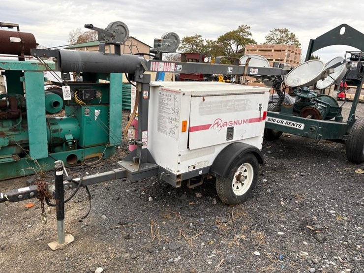 magnum-light-tower-mitsubishi-dsl-(runs)-image-1