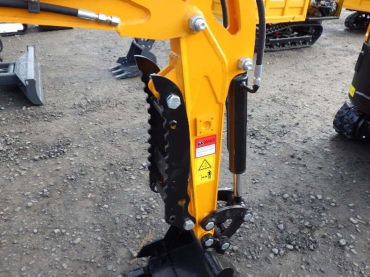 2025-vicsec-15p-hydraulic-excavator-image-13