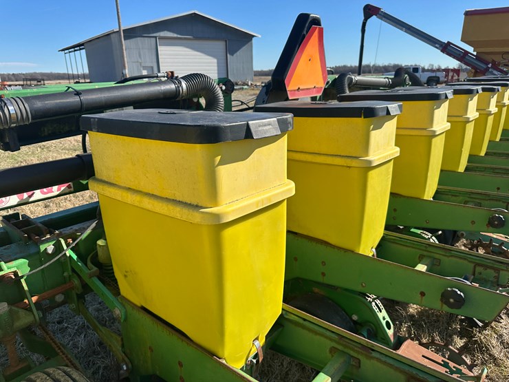 35257-john-deere-12-image-30