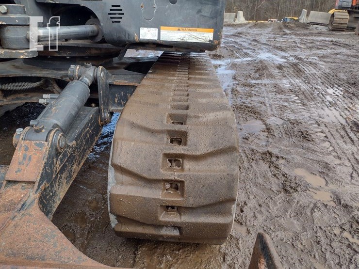 2014-bobcat-e85-image-36