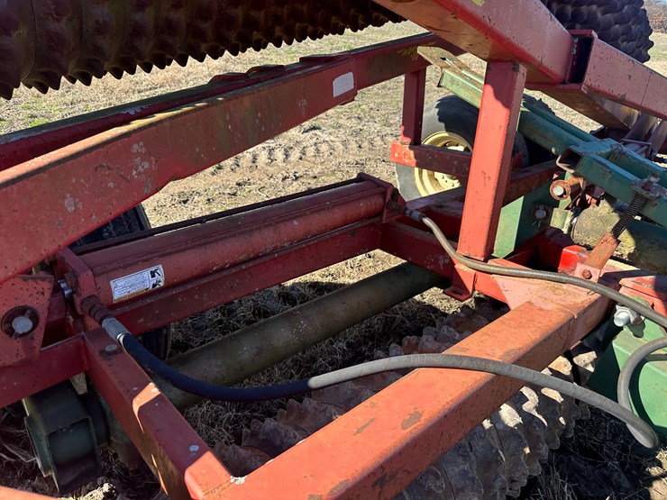 #35264-•-brillion-33'-xl144-cultipacker-image-39