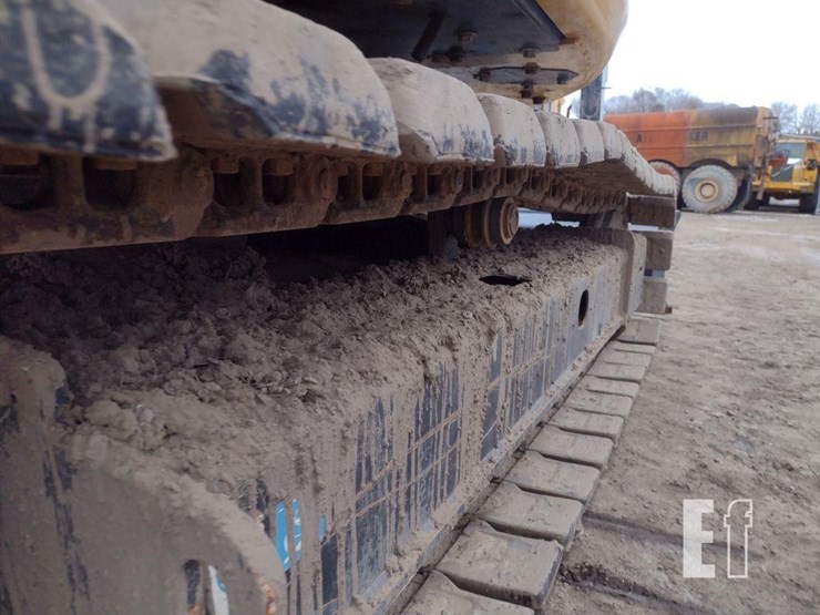 2021-deere-85g-image-39