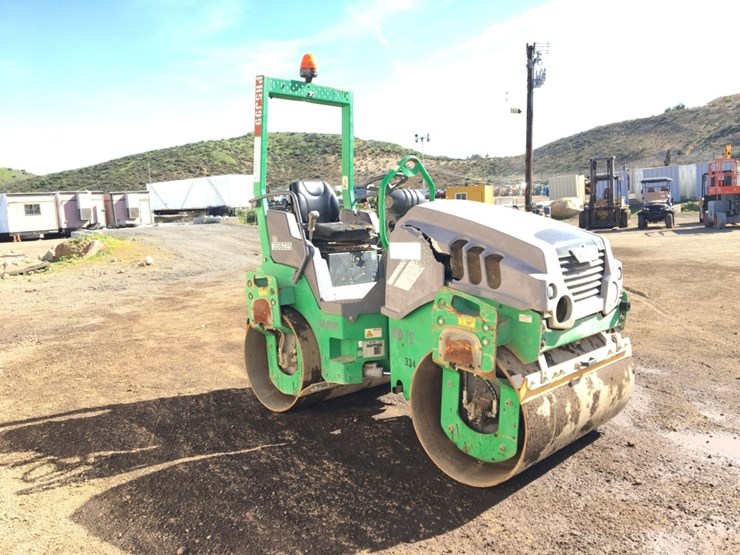 2011-hamm-hd12vv-image-2