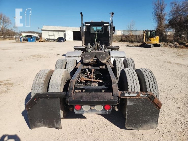 2012-kenworth-t800-image-8