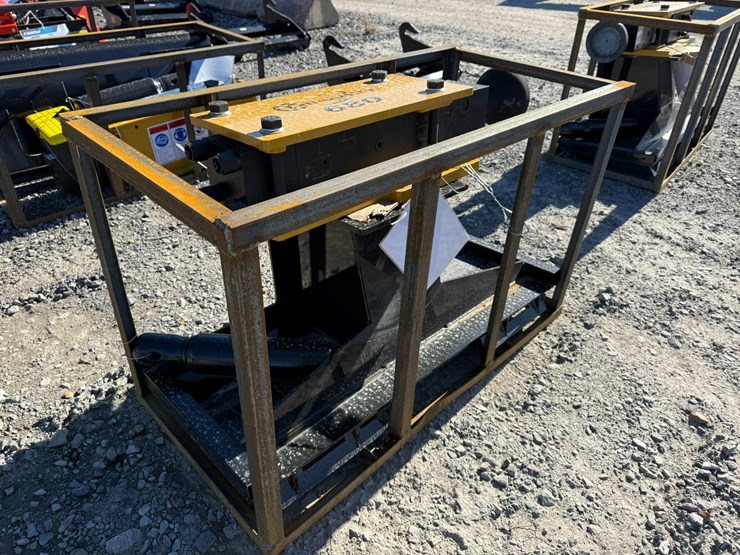 #22775-•-unused-agt-pd680-pz-skid-steer-post-driver-hammer-pd680pz25111502d-image-4