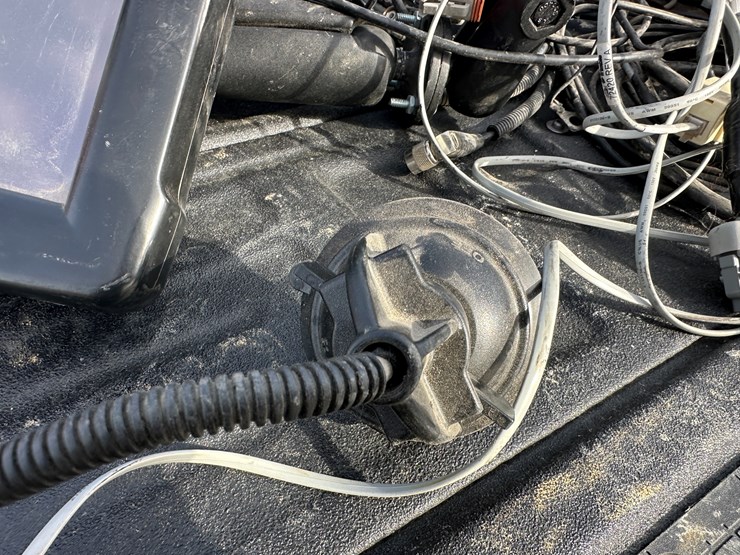 #36280-•-trimble-gps-system-image-23