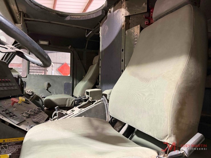 2010-caterpillar-c15-image-36