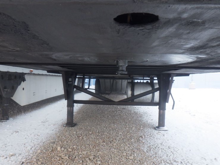 2016-utility-3000r-image-4