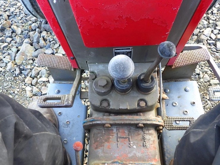 massey-ferguson-tractor-image-24