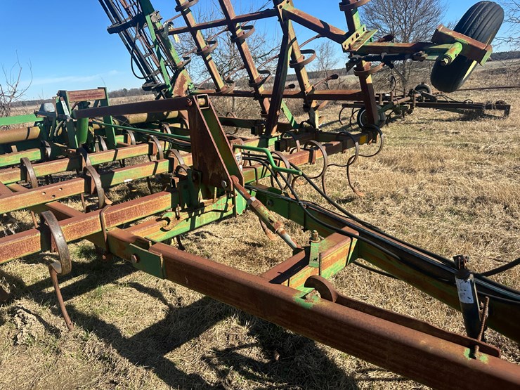 john-deere-42-image-45