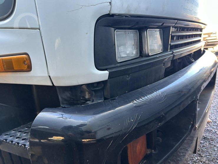 1998-isuzu-ftr-image-30