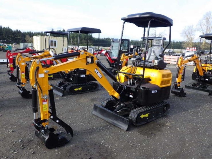 2025-vicsec-20-hydraulic-excavator-image-1