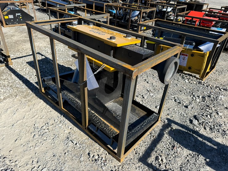 #22775-•-unused-agt-pd680-pz-skid-steer-post-driver-hammer-pd680pz25111502d-image-3