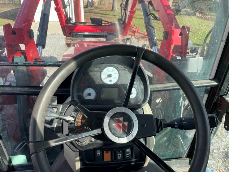 2018-massey-ferguson-4710-image-41