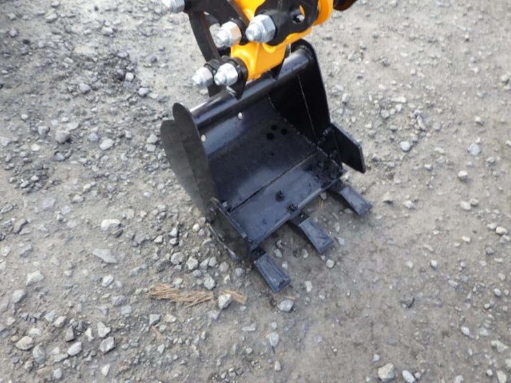 2025-vicsec-15p-hydraulic-excavator-image-5