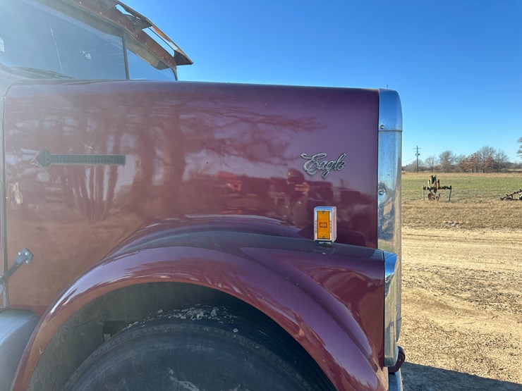 1997-caterpillar-10-image-40