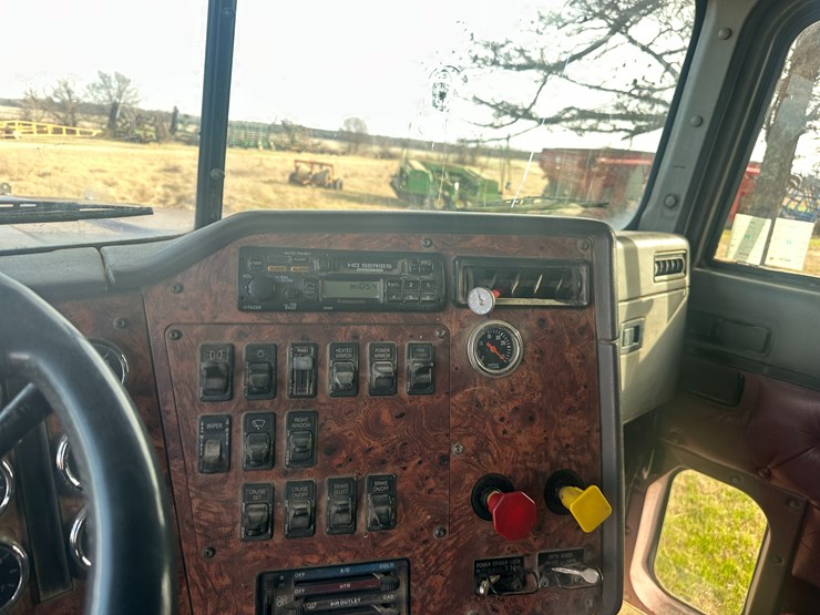 1997-caterpillar-10-image-72