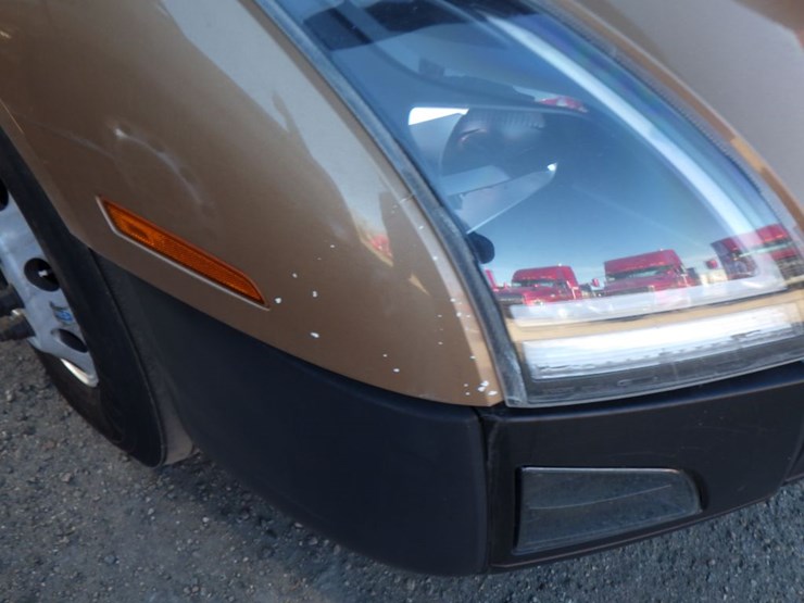 2022-volvo-vnl-760-image-7