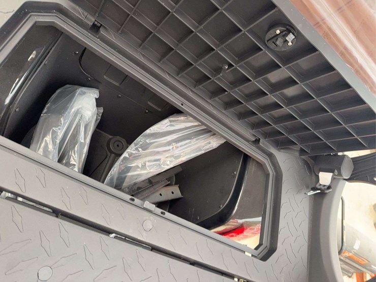 electric-60-volt-golf-cart,-6-seater-image-16