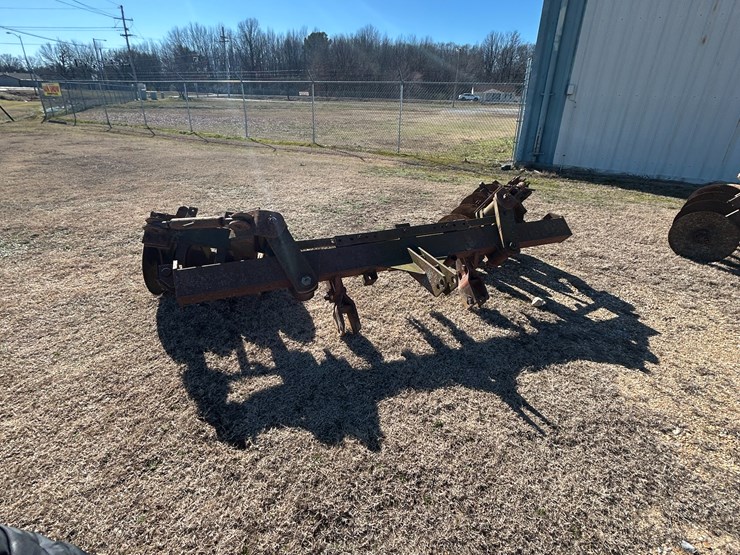 #37649-•-levee-plow-image-4