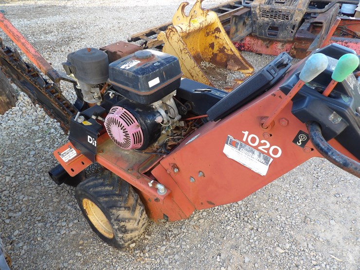 ditch-witch-1020-image-2