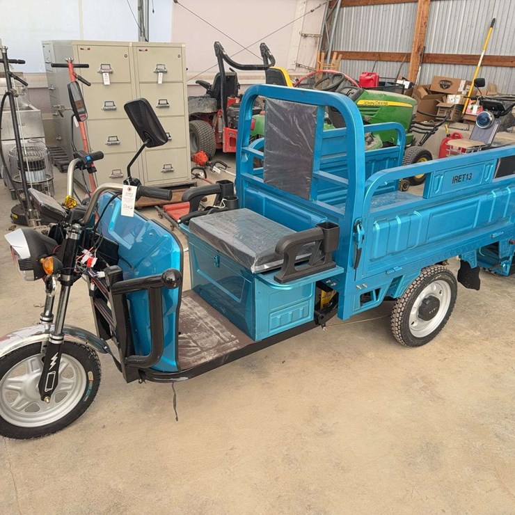 Electric Tricycle with dump bed, 60 Volt