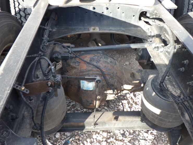 2020-kenworth-t680-image-14