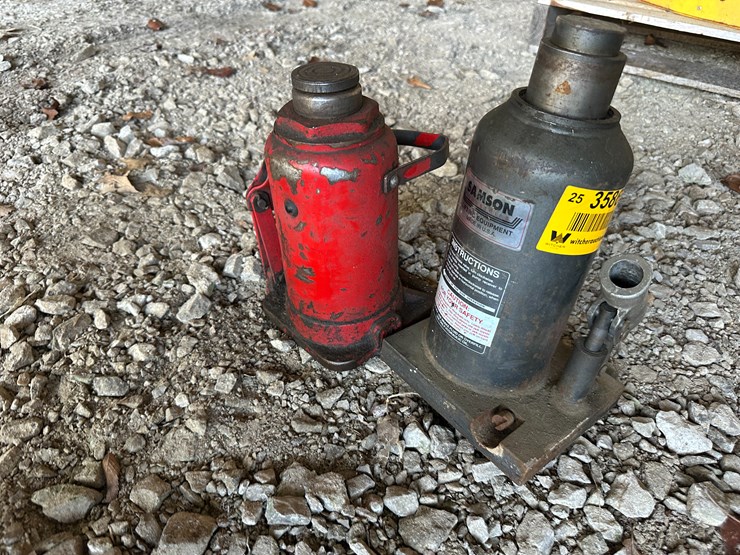 #35867-•-lot-of-(2)-hydraulic-jacks-image-1
