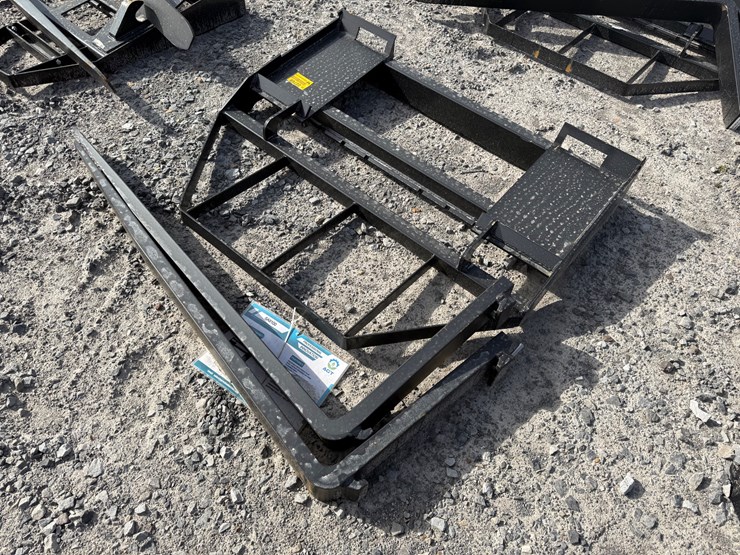 #22768-•-unused-mower-king-sa-48"-skid-steer-forks-image-3