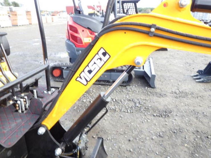 2025-vicsec-15p-hydraulic-excavator-image-11