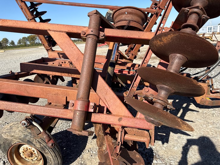 #384-•-international-~25’-disk-inv#29194-image-16