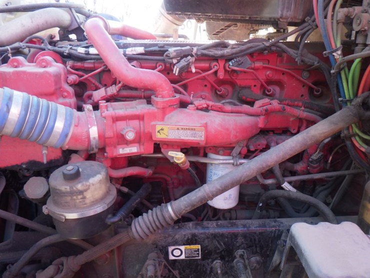 2016-kenworth-t680-image-16