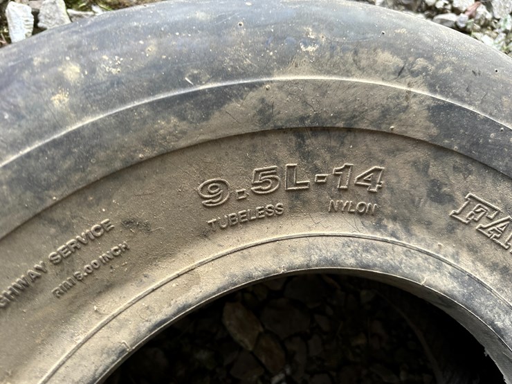 #35864-•-11l-15-&-9.5l-14-tire-image-5