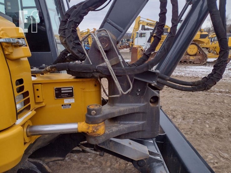 2021-deere-85g-image-23