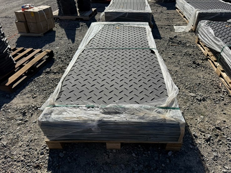 #33663-•-lot-of-ground-protection-mats-image-6