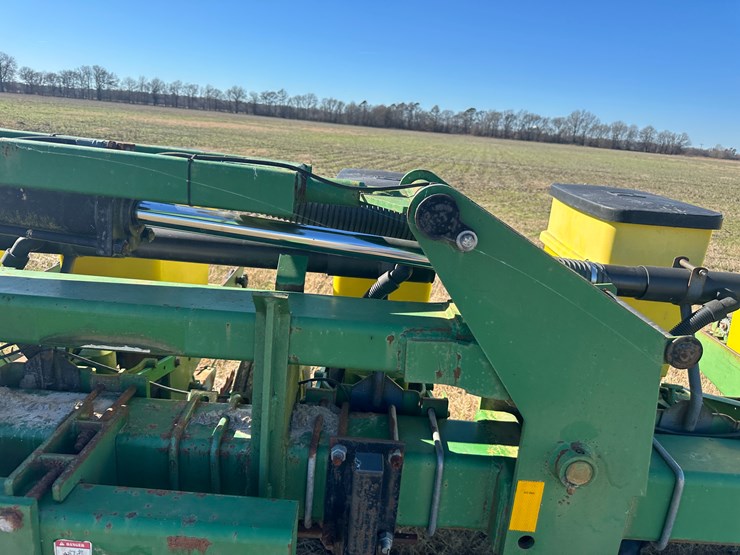 35257-john-deere-12-image-45