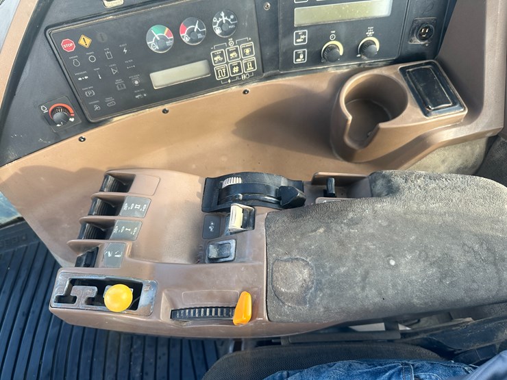 1999-john-deere-8400t-image-61