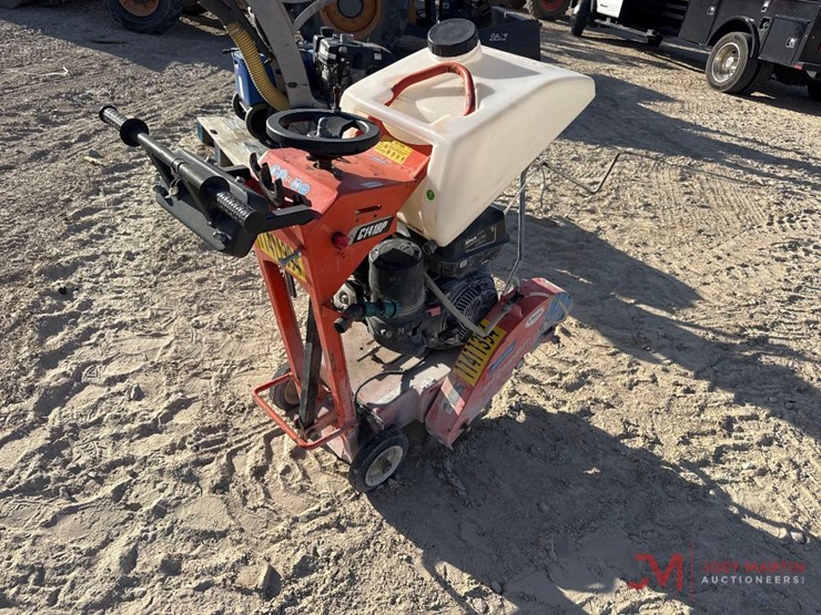 2022-norton-clipper-c1418p-concrete-saw-image-2
