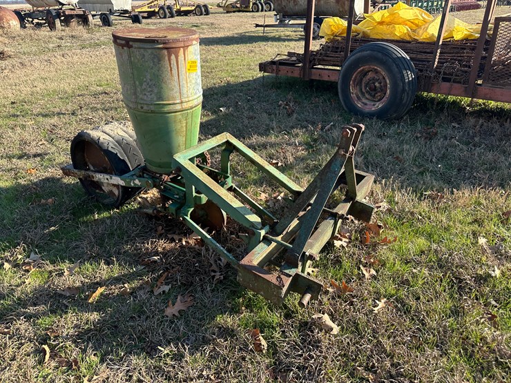 #35854-•-single-row-planter-image-2