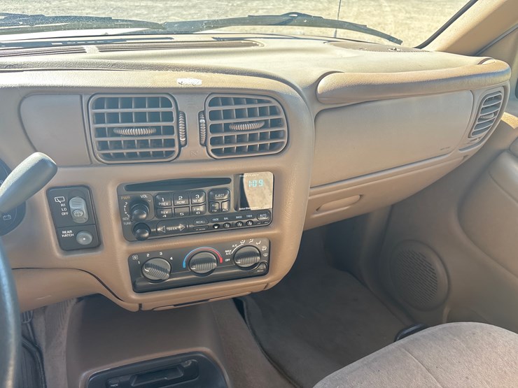 1998-chevrolet-blazer-image-8