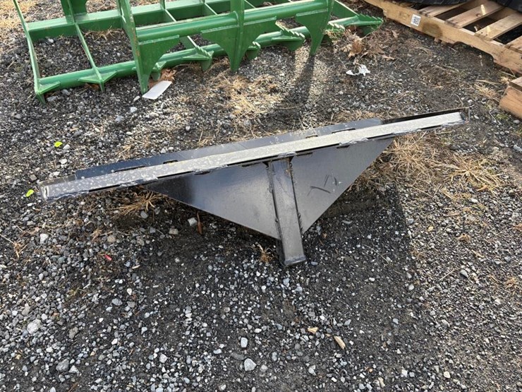 (new)-kivel-trailer-mover-attachment-image-1