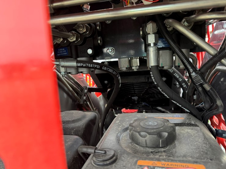 #22788-•-unused-agt-ysrt14-stand-on-tracked-loader-ysrt142025l102468-image-24