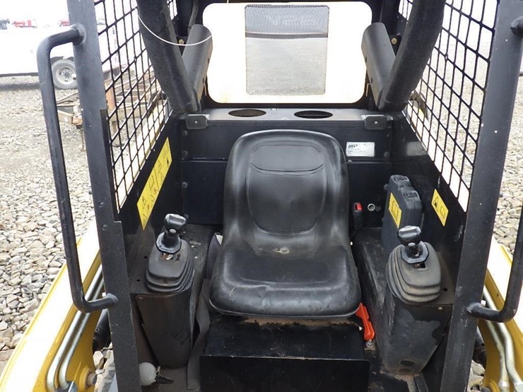 2019-asv-rt-25-skid-steer-tractor-loader-image-20