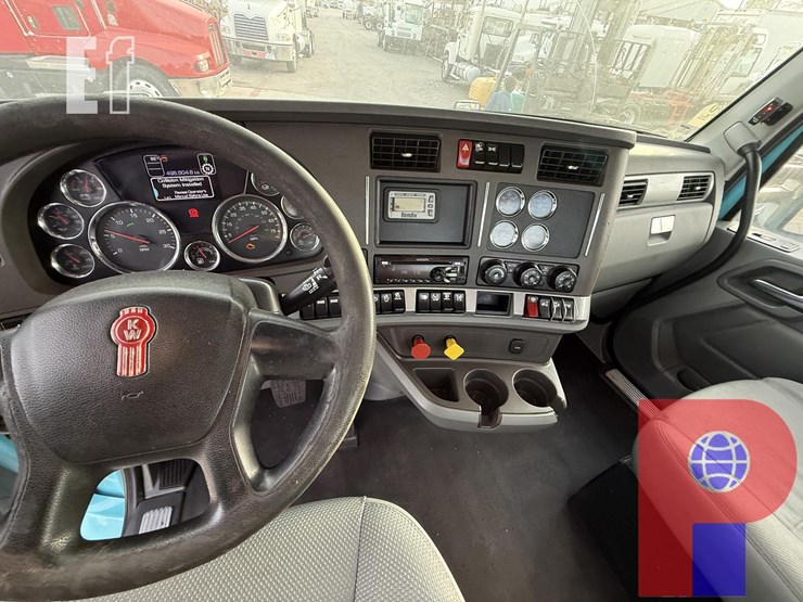 2019-kenworth-t680-image-14