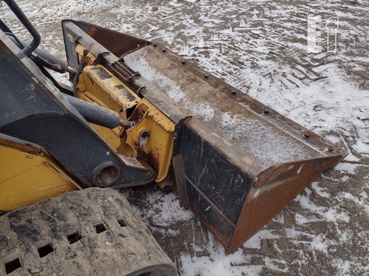 2021-deere-325g-image-17