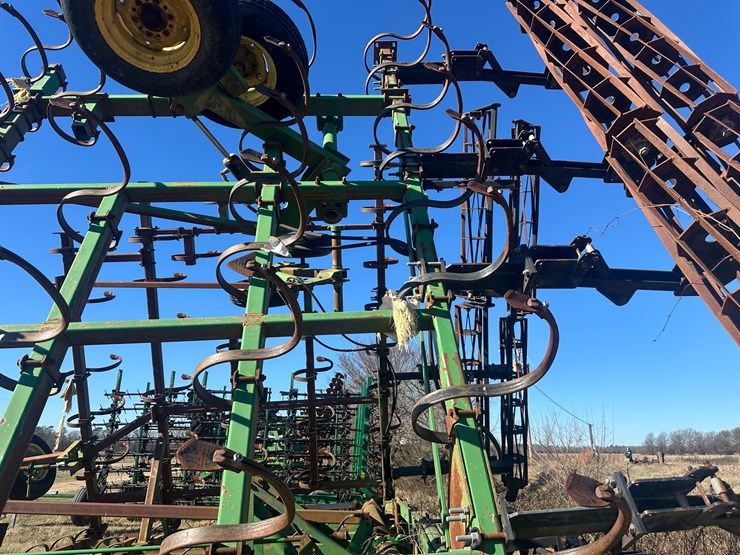 john-deere-42-image-34