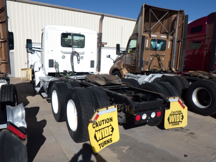 2016-kenworth-t680-image-14