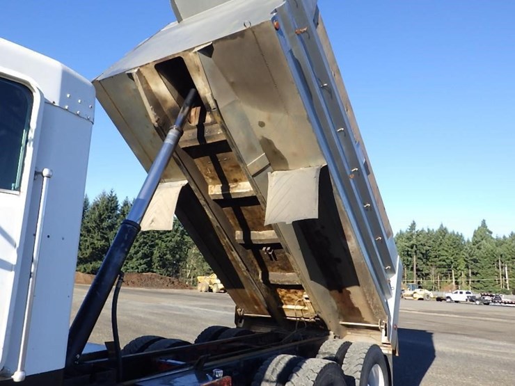 kenworth-14'-t/a-dump-truck-image-7