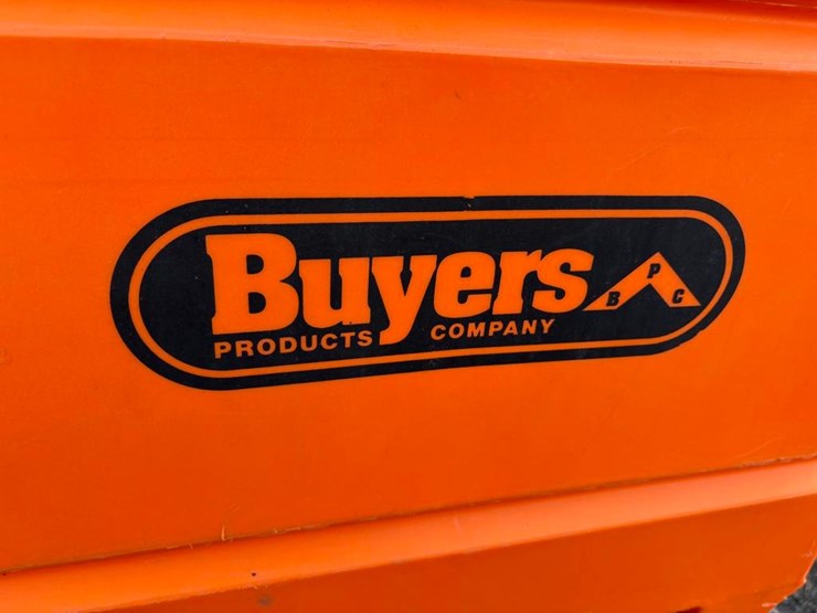 tailgate-salt-spreader-image-6